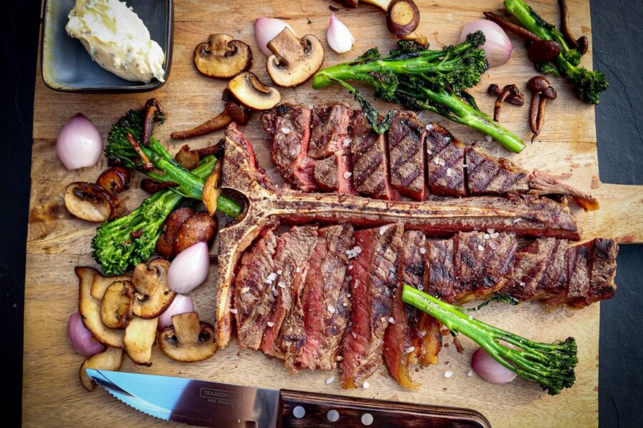 t-bone-kruidenboter-paddestoelen-kamado-recept-2