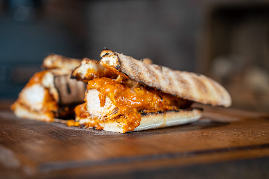 CHicken-parmasan-broodje