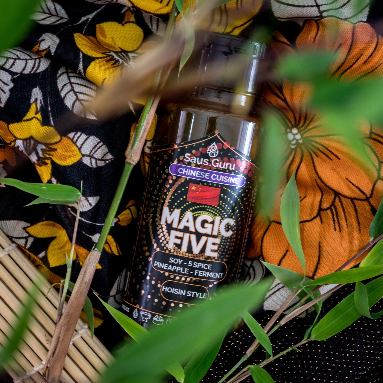 Saus-guru-magic-five-fles-250-ml groot