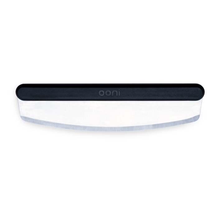 Ooni-Pizza-Cutter-Rocker-Blade-Pizzasnijder-Mes-pizzaoven-1-min