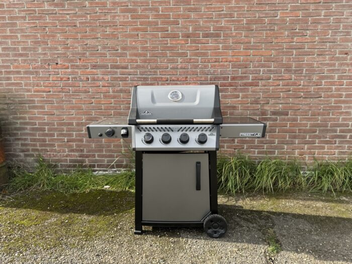 Napoleon-Freestyle-425-DSIB